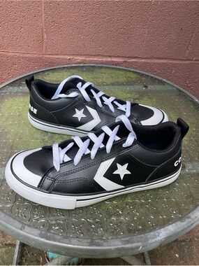 Converse One Star Black Leather Sneakers Size 5 Youth